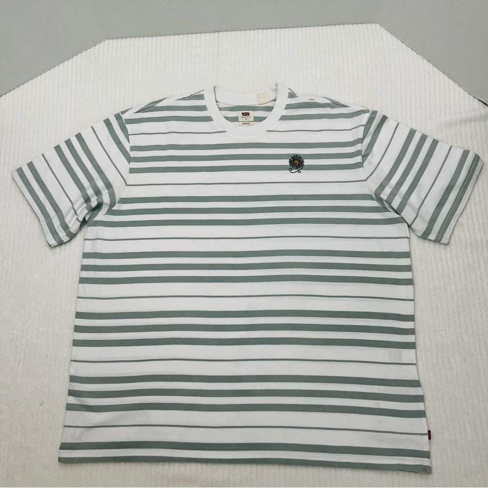 Levi's Striped Tee in White and Gray